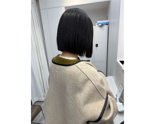 梅雨前の髪質改善縮毛矯正｜くせ毛・うねりを解消する美髪ケア