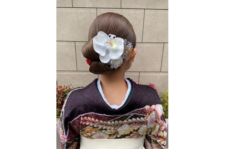 卒業式のヘアアレンジ｜袴や着物に合わせるヘアセットの参考に