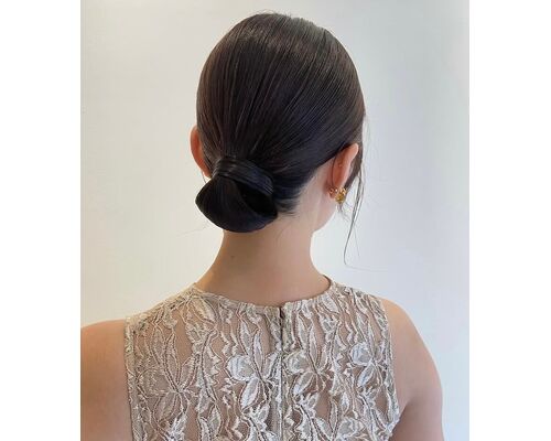 結婚式のお呼ばれや特別な日に｜タイトなヘアセット