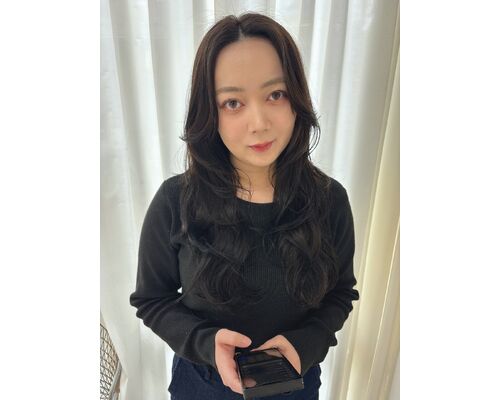 しっかり入れたザクザク感が人気｜似合わせハイレイヤースタイル