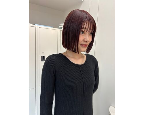 春のスタイルチェンジに｜ぱつっと可愛い切りっぱなしボブ