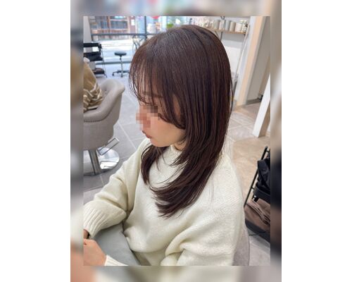 顔周りでつくる大人可愛いレイヤー｜セット方法もご相談ください