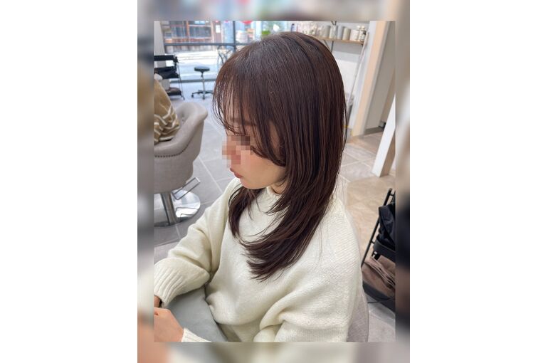 顔周りでつくる大人可愛いレイヤー｜セット方法もご相談ください