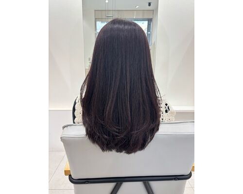 毛先のワンカールで動きを出す｜顔周りのレイヤースタイル