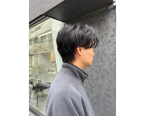 自然な毛流れで決まる｜メンズナチュラルパーマ