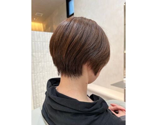 2ヶ月キープを目指す大人ショート｜骨格に合わせた丸みと動き