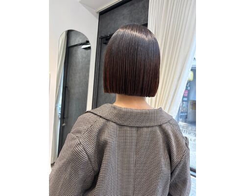 ぱつっとしたラインが可愛い｜切りっぱなしボブ