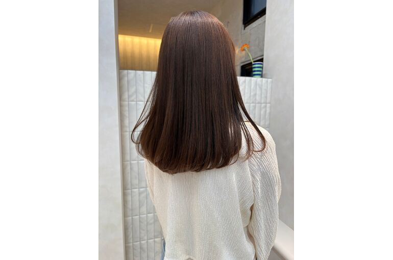やわらかいストレートに毛先は○○○