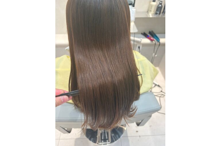 夏の紫外線から守る！カラーの色持ちに悩まれてる方へ