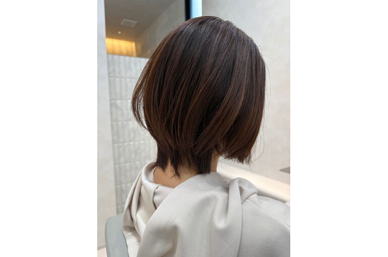 ショートヘアで叶える、小顔＆垢抜け印象の作り方