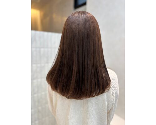真っ直ぐすぎない、自然な縮毛矯正