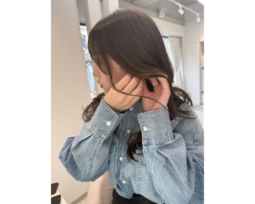 オリーブベージュ　（梶原）