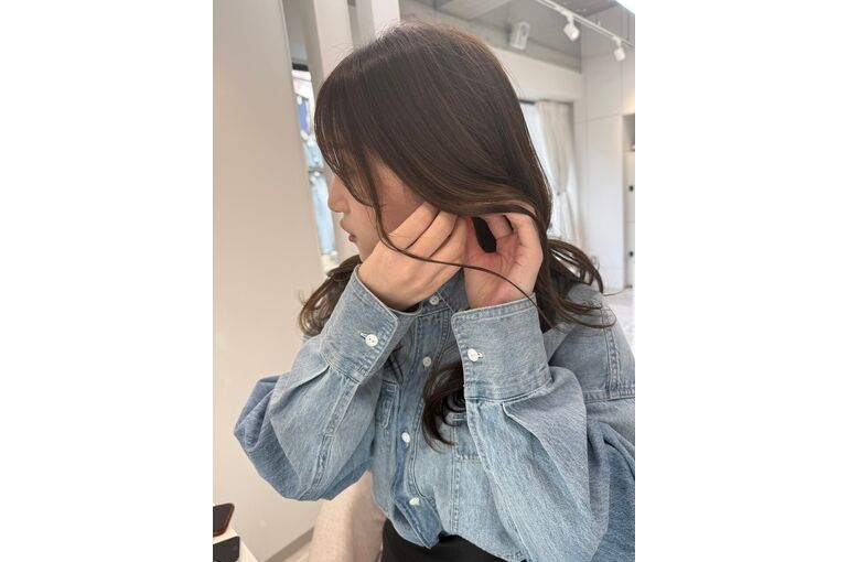 オリーブベージュ　（梶原）