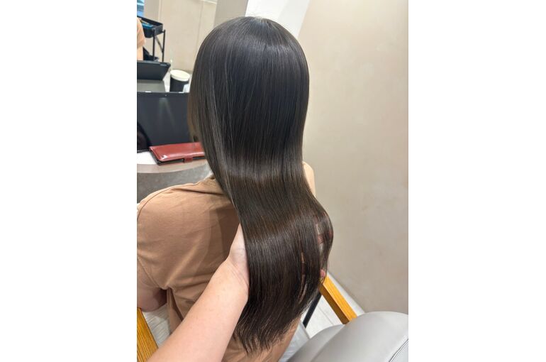 オリーブブラウン