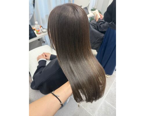 オリーブグレージュ（梶原）