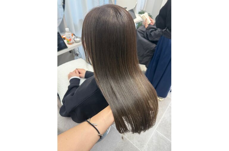 オリーブグレージュ（梶原）