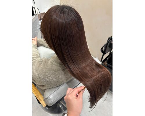 毎月のケアと、縮毛矯正でとんでもないツヤに