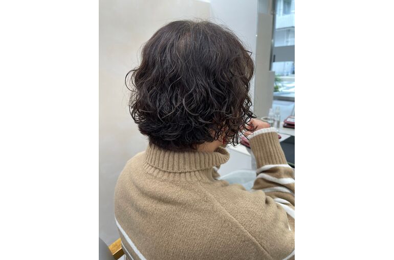 たまにはパーマも。大人のためのゆるウェーブ