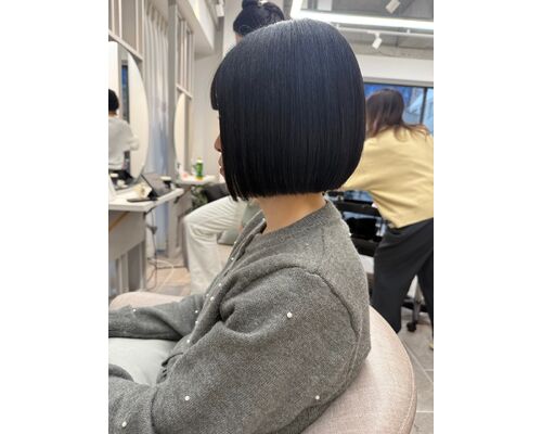 切りっぱなしボブ（梶原）