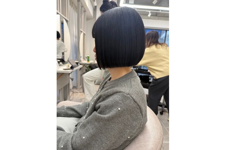 切りっぱなしボブ（梶原）