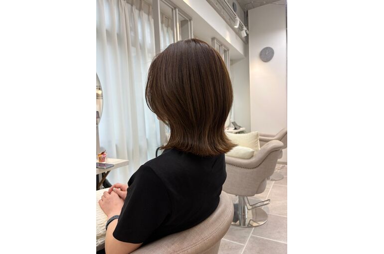 ナチュラルなくびれ感で毎日扱いやすく【松崎】