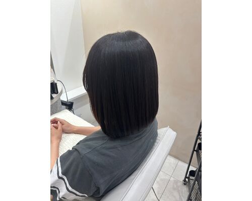 ボブスタイルにも縮毛矯正