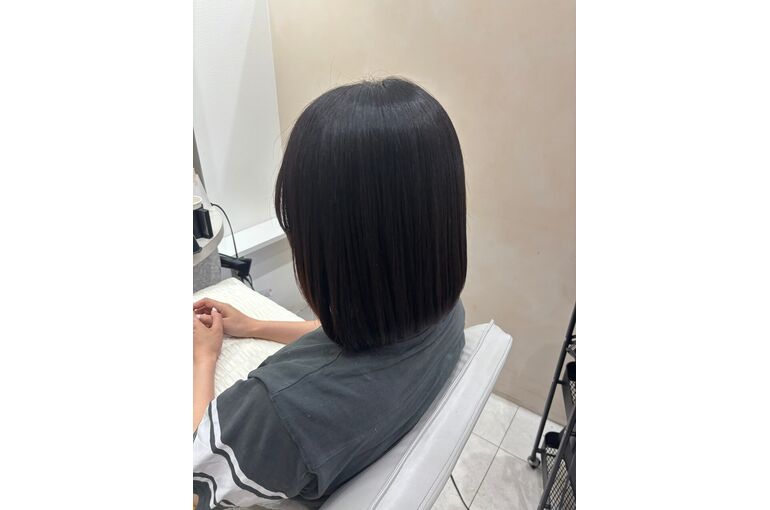 ボブスタイルにも縮毛矯正