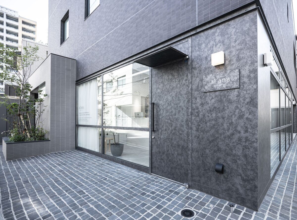 alana薬院店 外観